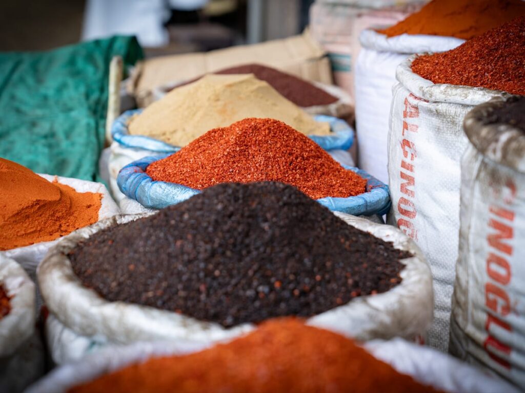 Aromen und Farben im Herzen des Basars