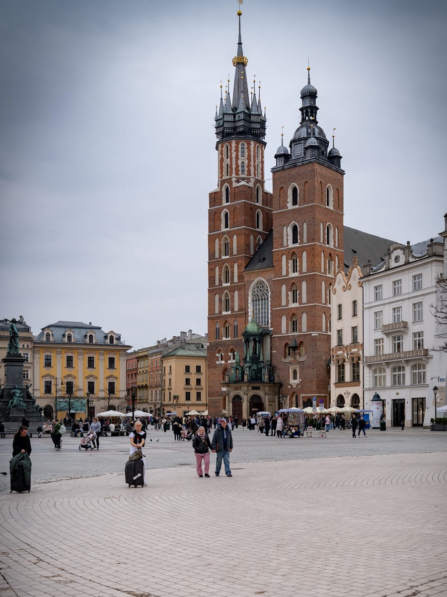 Marienkirche am Marktplatz in Krakau mit Blick über den Rynek