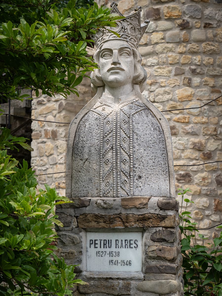 Büste von Petru Rareș im Kloster Moldovița in der Bukowina
