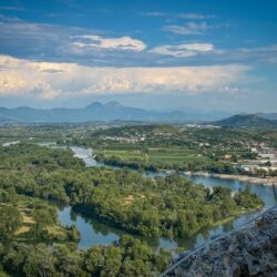Shkodra in Albanien – die mediterrane Stadt unter der Burg Rozafa