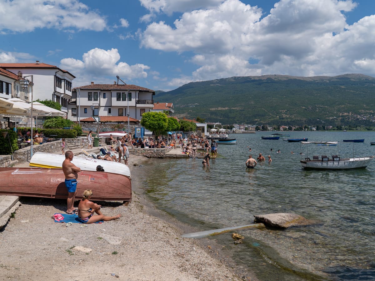 Badestellen direkt an der Altstadt von Ohrid am Ohridsee