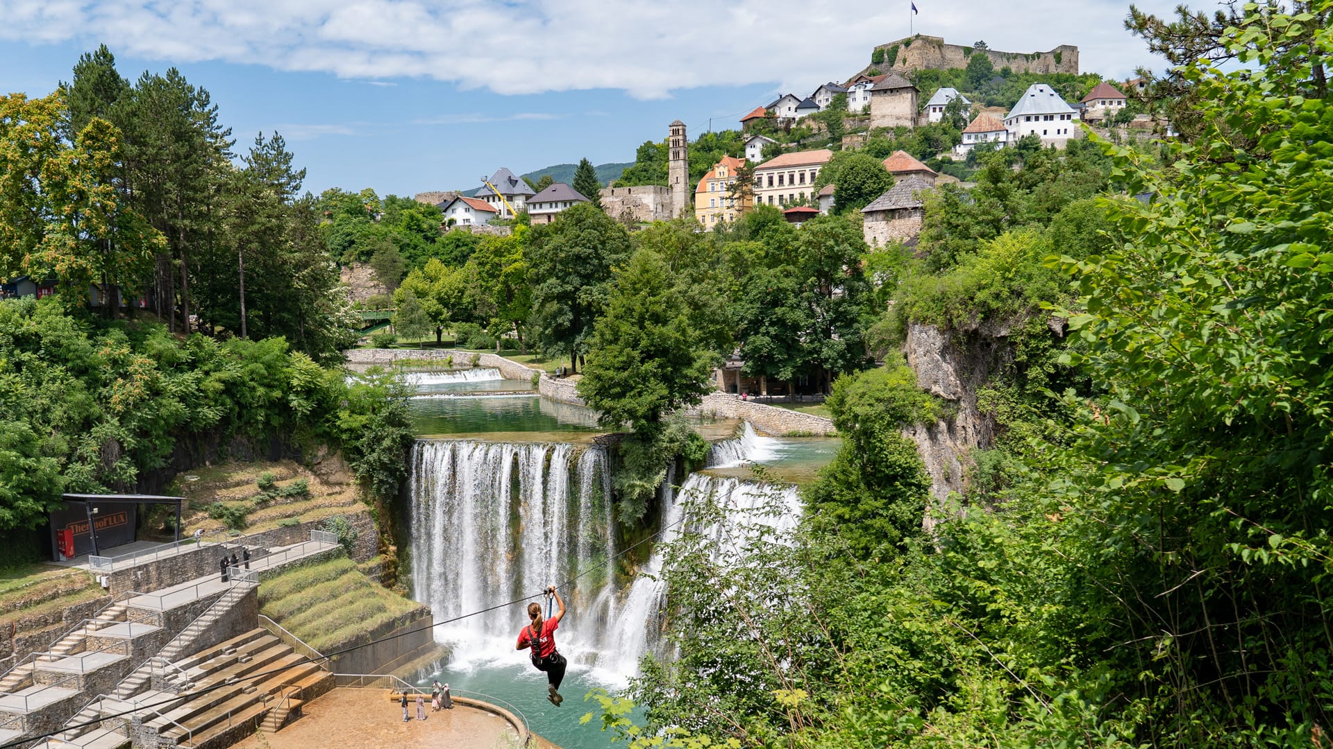 Jajce in Bosnien mit Pliva-Wasserfall, Altstadt und Zitadelle