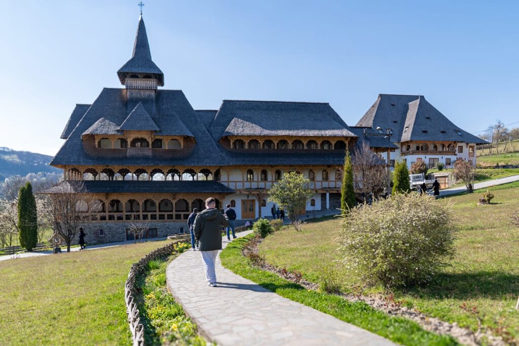 Prăznicarul und Casa monahală im Kloster Bârsana – Festhaus und Wohnhaus der Nonnen